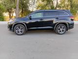 Toyota Highlander 2018 года за 16 500 000 тг. в Тараз – фото 4