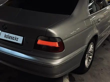 BMW 530 2002 года за 5 600 000 тг. в Алматы – фото 4