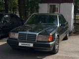 Mercedes-Benz E 220 1993 годаfor1 700 000 тг. в Астана