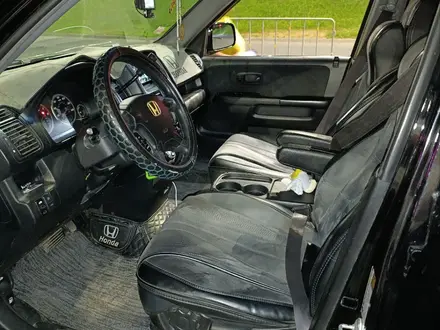 Honda CR-V 2005 года за 5 500 000 тг. в Алматы – фото 11