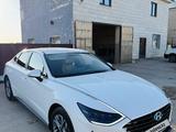 Hyundai Sonata 2020 годаүшін10 800 000 тг. в Уральск – фото 3