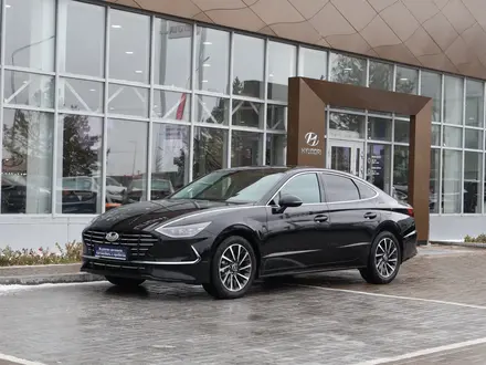 Hyundai Sonata 2023 года за 13 690 000 тг. в Астана