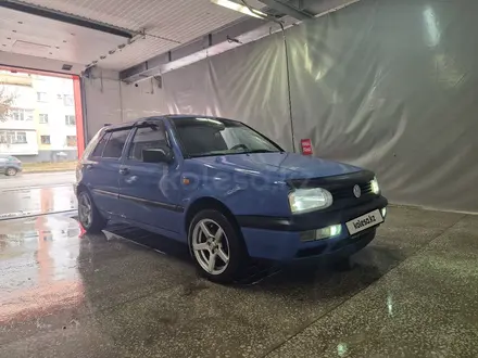 Volkswagen Golf 1993 года за 1 850 000 тг. в Астана – фото 2