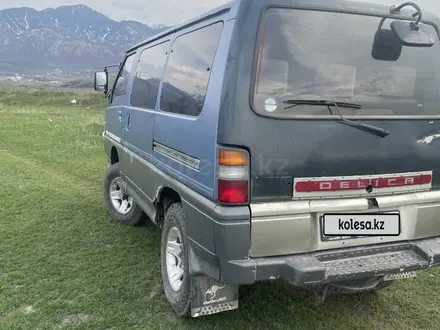 Mitsubishi Delica 1993 года за 1 600 000 тг. в Алматы – фото 3