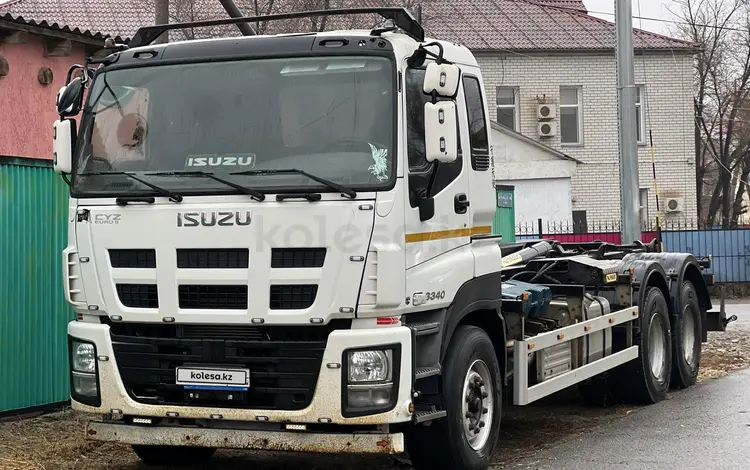 Isuzu  GIGA 2017 года за 15 000 000 тг. в Атырау