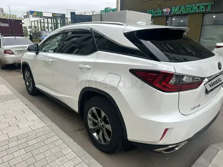 Lexus RX 200t 2018 года за 18 100 000 тг. в Астана – фото 4