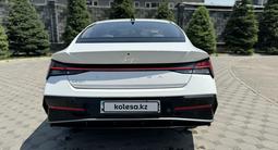 Hyundai Elantra 2024 годаүшін8 600 000 тг. в Алматы – фото 5