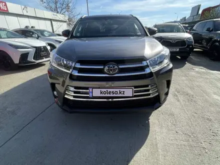 Toyota Highlander 2019 года за 10 000 000 тг. в Алматы – фото 12