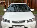 Toyota Camry 1999 года за 3 500 000 тг. в Алматы – фото 2