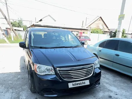 Chrysler Town and Country 2013 года за 7 000 000 тг. в Алматы – фото 7