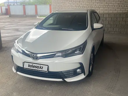 Toyota Corolla 2018 года за 9 000 000 тг. в Усть-Каменогорск – фото 2