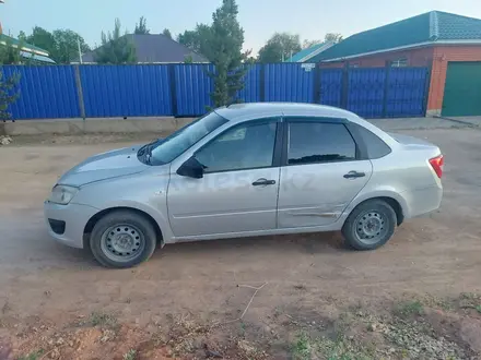 ВАЗ (Lada) Granta 2190 2017 года за 2 600 000 тг. в Актобе – фото 2