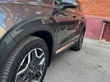 Hyundai Santa Fe 2023 года за 17 800 000 тг. в Астана – фото 2
