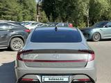 Hyundai Sonata 2022 года за 12 200 000 тг. в Астана – фото 4
