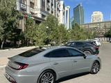 Hyundai Sonata 2022 года за 12 200 000 тг. в Астана – фото 3