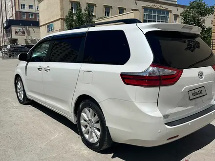 Toyota Sienna 2015 года за 9 900 000 тг. в Актау – фото 3