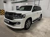 Toyota Land Cruiser 2018 года за 38 000 000 тг. в Астана