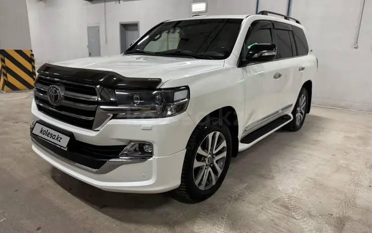 Toyota Land Cruiser 2018 годаүшін38 000 000 тг. в Астана