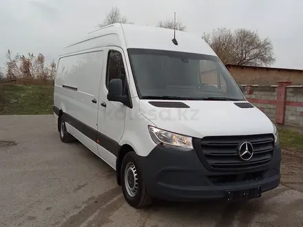 Mercedes-Benz Sprinter 2020 года за 20 500 000 тг. в Алматы – фото 2