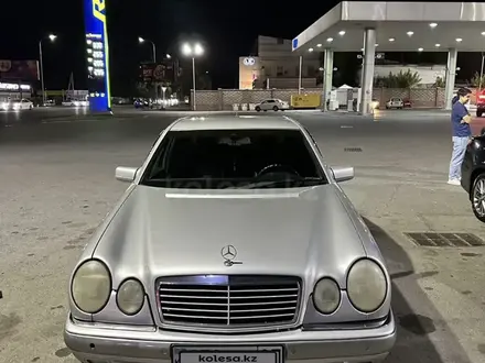 Mercedes-Benz E 280 1996 года за 3 700 000 тг. в Алматы – фото 2