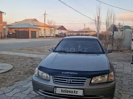 Toyota Camry 2000 года за 4 000 000 тг. в Кызылорда – фото 2