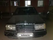 Mercedes-Benz E-Class, 1992