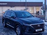 Hyundai Santa Fe 2018 года за 11 800 000 тг. в Алматы – фото 2