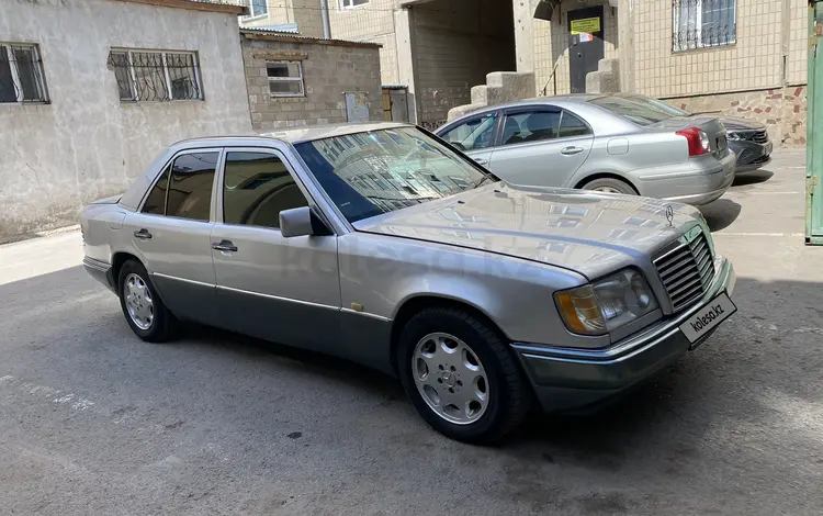 Mercedes-Benz E 200 1994 годаүшін1 850 000 тг. в Караганда