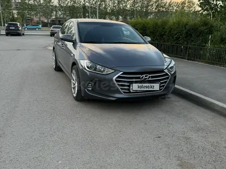 Hyundai Elantra 2017 года за 7 000 000 тг. в Астана – фото 2