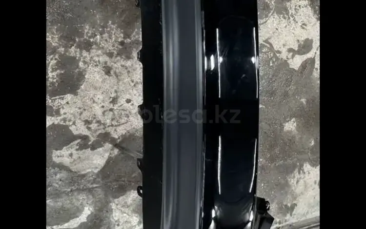 Задний бампер на Toyota за 20 000 тг. в Алматы