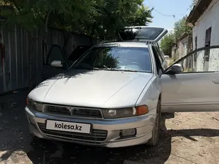 Mitsubishi Galant