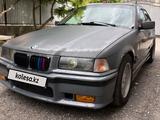 BMW 325 1995 года за 2 200 000 тг. в Алматы – фото 2
