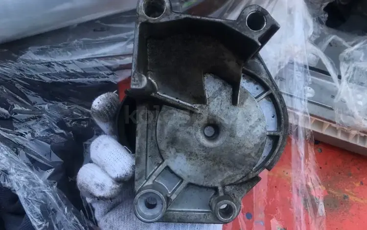 Натяжители на 1 uz 3 uz за 1 000 тг. в Алматы