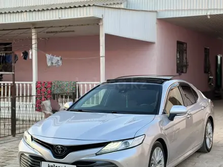 Toyota Camry 2019 года за 16 500 000 тг. в Жанаозен