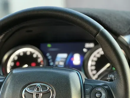 Toyota Camry 2019 года за 16 500 000 тг. в Жанаозен – фото 19