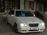 Mercedes-Benz E 320 2002 годаfor6 400 000 тг. в Шымкент