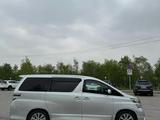 Toyota Vellfire 2010 года за 10 500 000 тг. в Алматы – фото 5