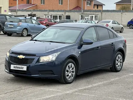 Chevrolet Cruze 2013 года за 3 900 000 тг. в Караганда – фото 2