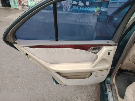 Mercedes-Benz E 280 1996 года за 1 850 000 тг. в Алматы – фото 14