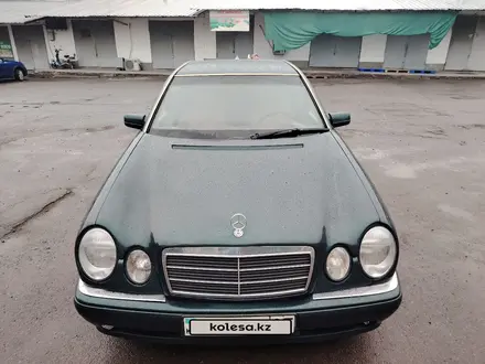 Mercedes-Benz E 280 1996 года за 1 850 000 тг. в Алматы – фото 5