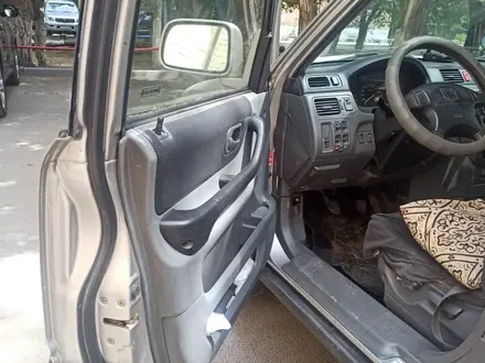 Honda CR-V 1998 года за 4 000 000 тг. в Караганда – фото 12