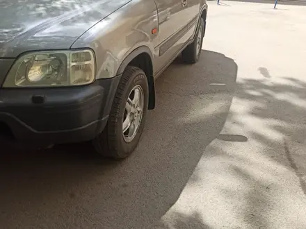 Honda CR-V 1998 года за 4 000 000 тг. в Караганда – фото 6