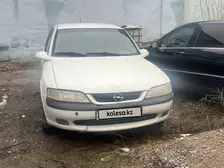 Opel Vectra, 1997