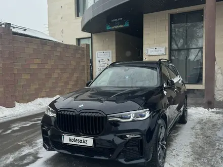 BMW X7 2021 года за 56 000 000 тг. в Павлодар
