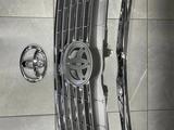 Решетка радиатора Toyota Camry 50 ORIGINAL за 45 000 тг. в Алматы