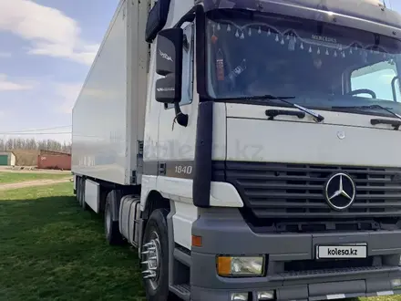 Mercedes-Benz  Actros 2001 года за 16 500 000 тг. в Алматы – фото 2