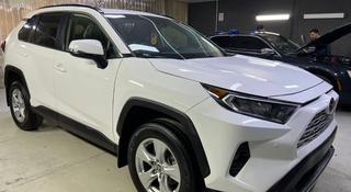 Toyota RAV4 2020 года за 21 800 000 тг. в Алматы