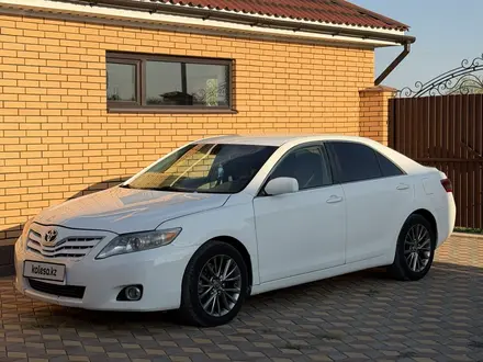 Toyota Camry 2011 года за 5 700 000 тг. в Актобе – фото 12