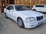 Mercedes-Benz C 180 1997 года за 3 600 000 тг. в Атырау – фото 3