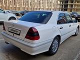 Mercedes-Benz C 180 1997 года за 3 600 000 тг. в Атырау – фото 5